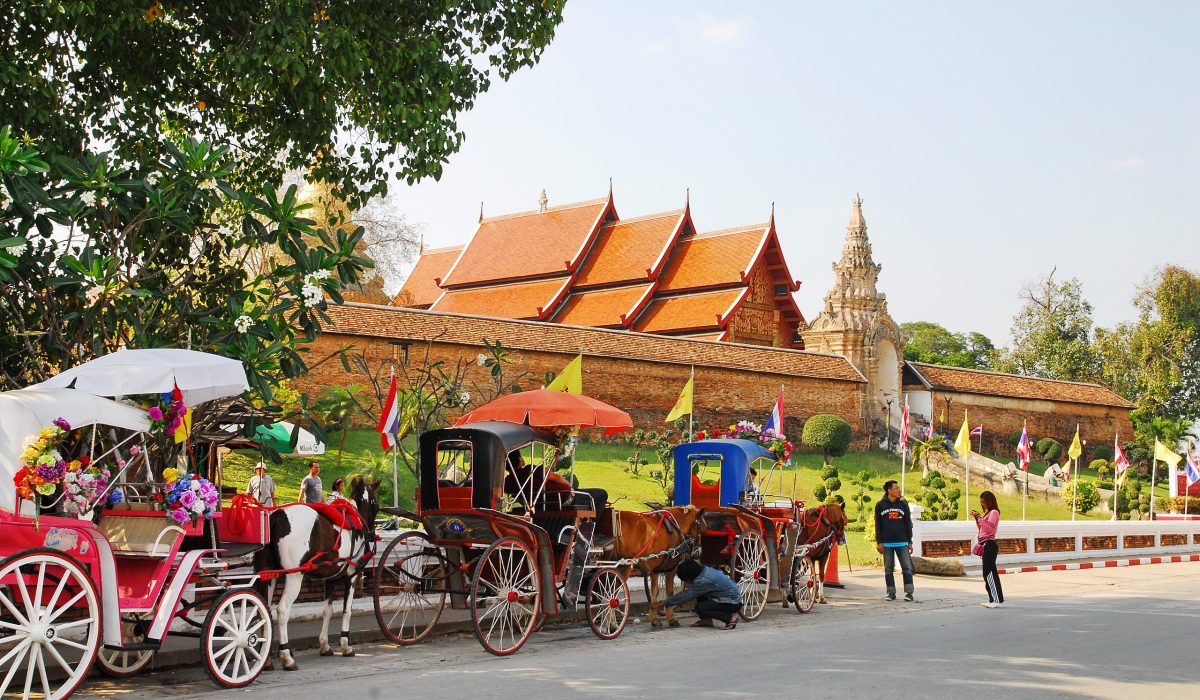 Wat Phra That Lampang Luang - Mueang Lampang